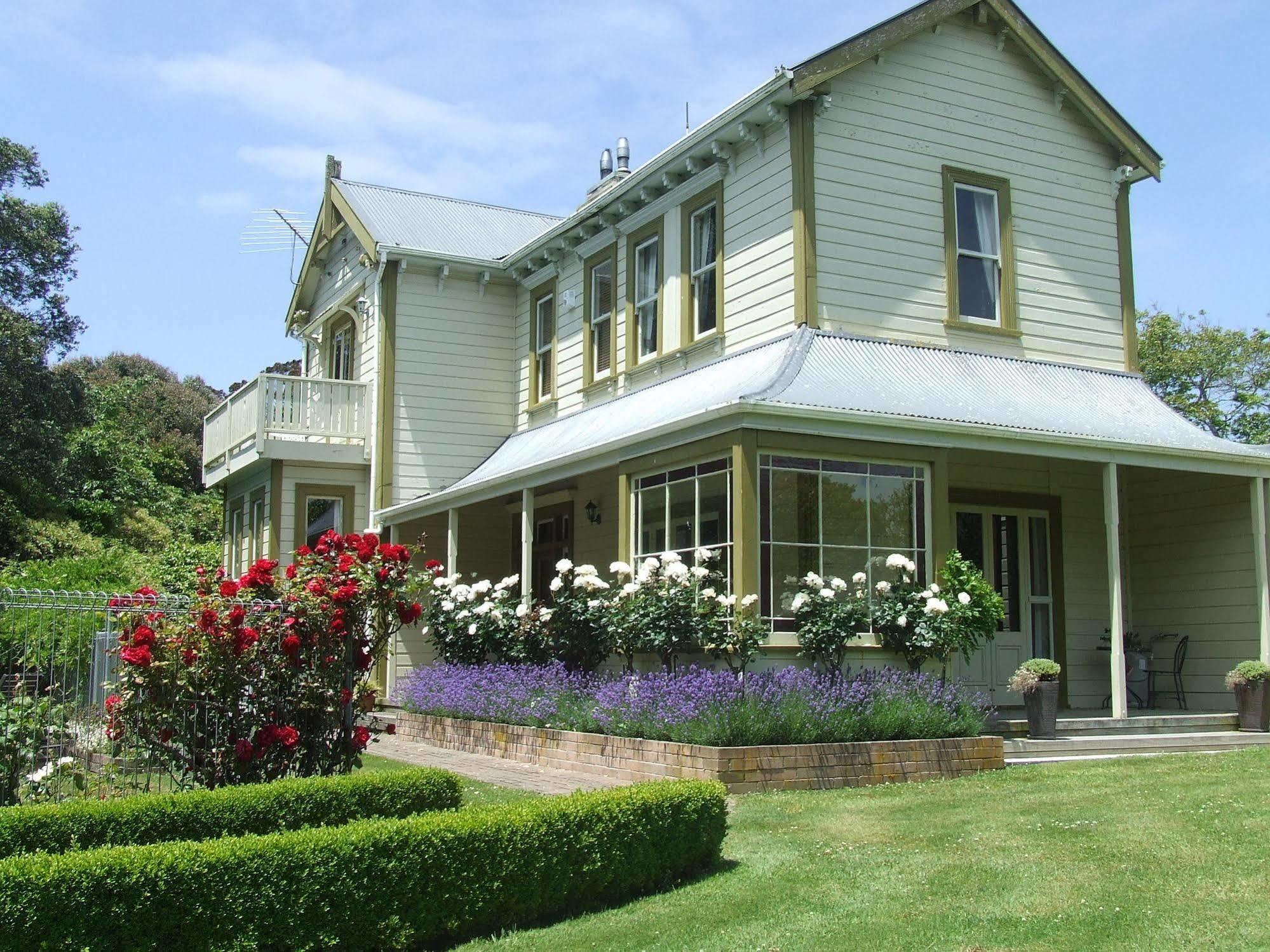 Tairoa Lodge & Cottage Hawera Exterior photo